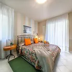 Al Vittoriale 3 By Wonderful Italy Apartmán