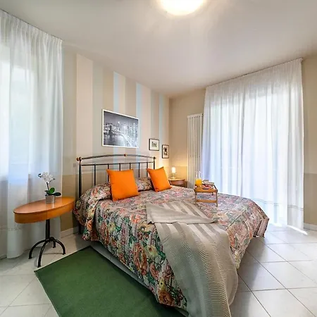 Al Vittoriale 3 By Wonderful Italy Apartment